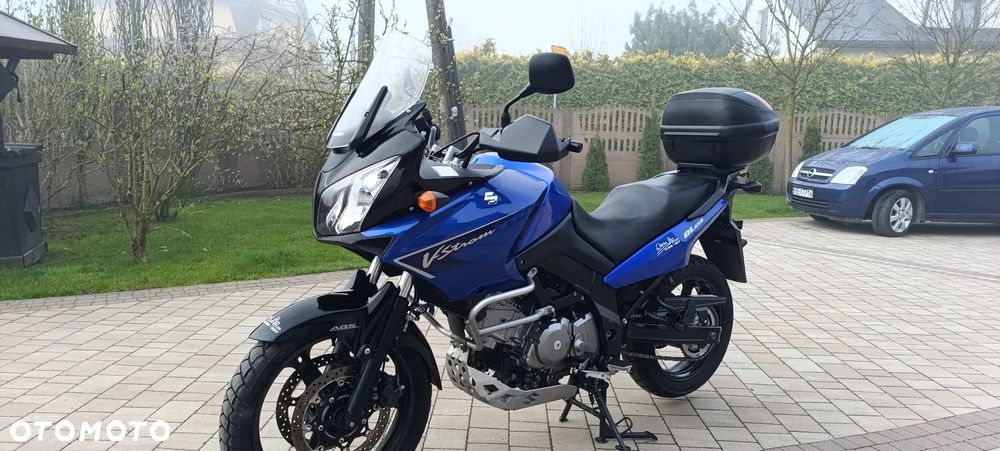 Suzuki V-STROM - 4
