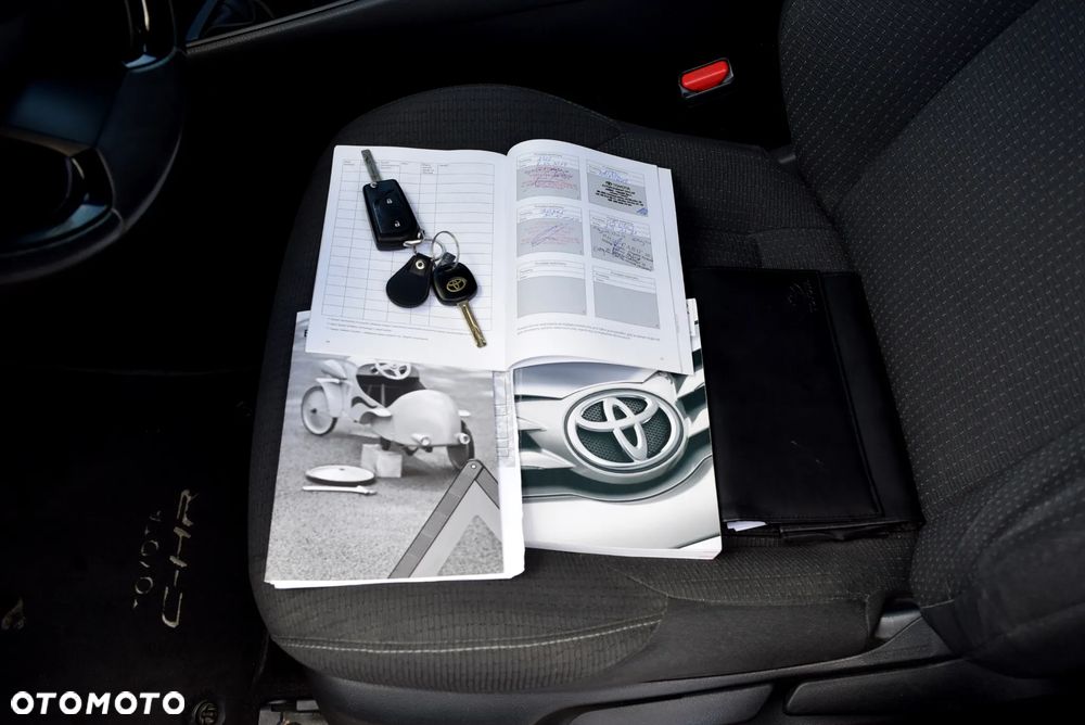 Toyota C-HR - 22