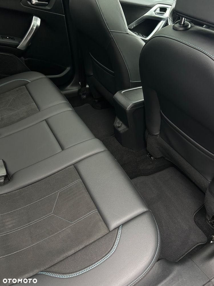 Peugeot 2008 1.6 BlueHDi Crossway S&S - 23