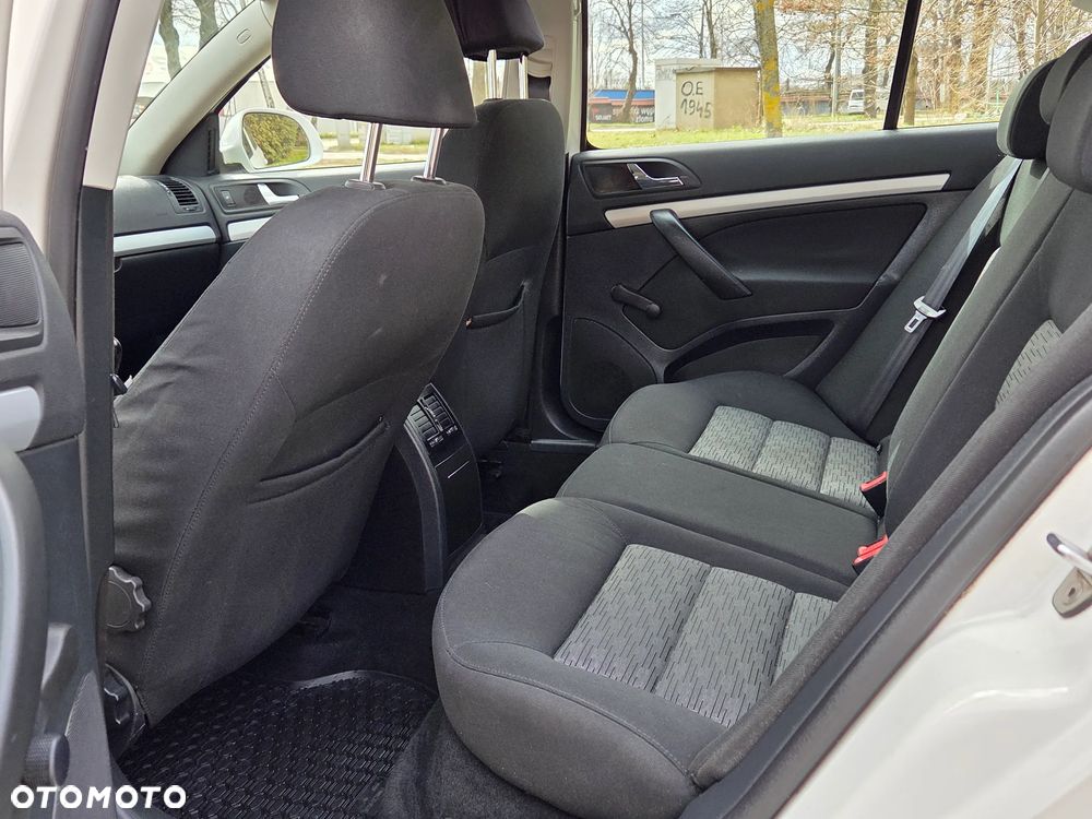 Skoda Octavia 1.6 Combi Classic - 21