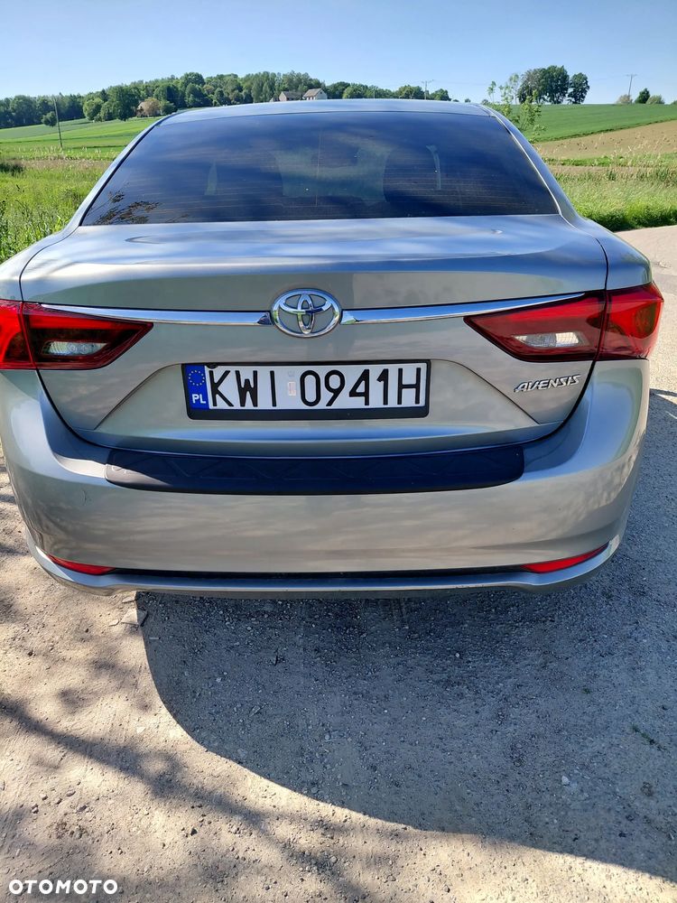 Toyota Avensis 1.8 Premium EU5 - 4