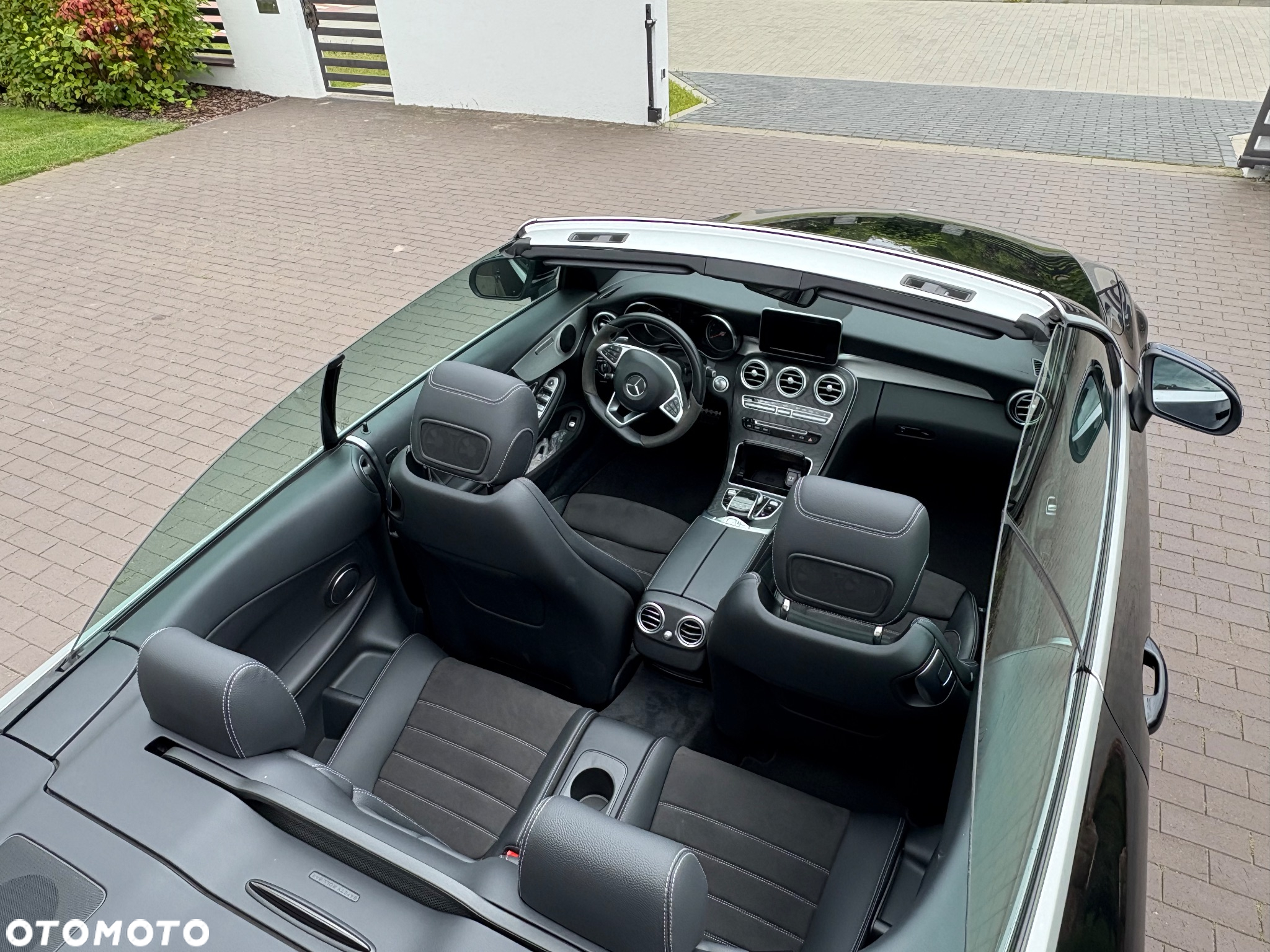 Mercedes-Benz Klasa C 180 Cabrio 9G-TRONIC AMG Line - 24