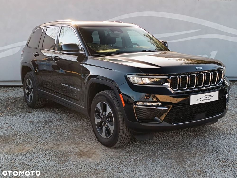 Jeep Grand Cherokee - 12