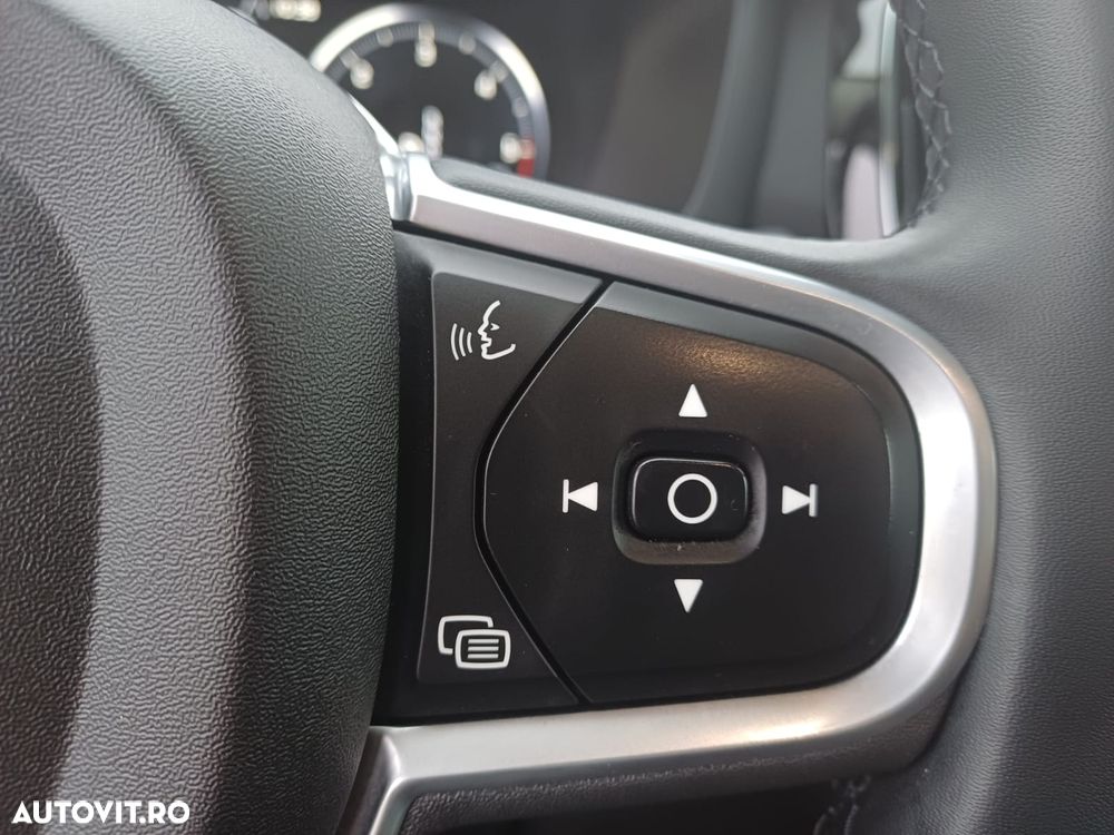 Volvo V60 B4 MHEV AT8 FWD Momentum Pro - 15