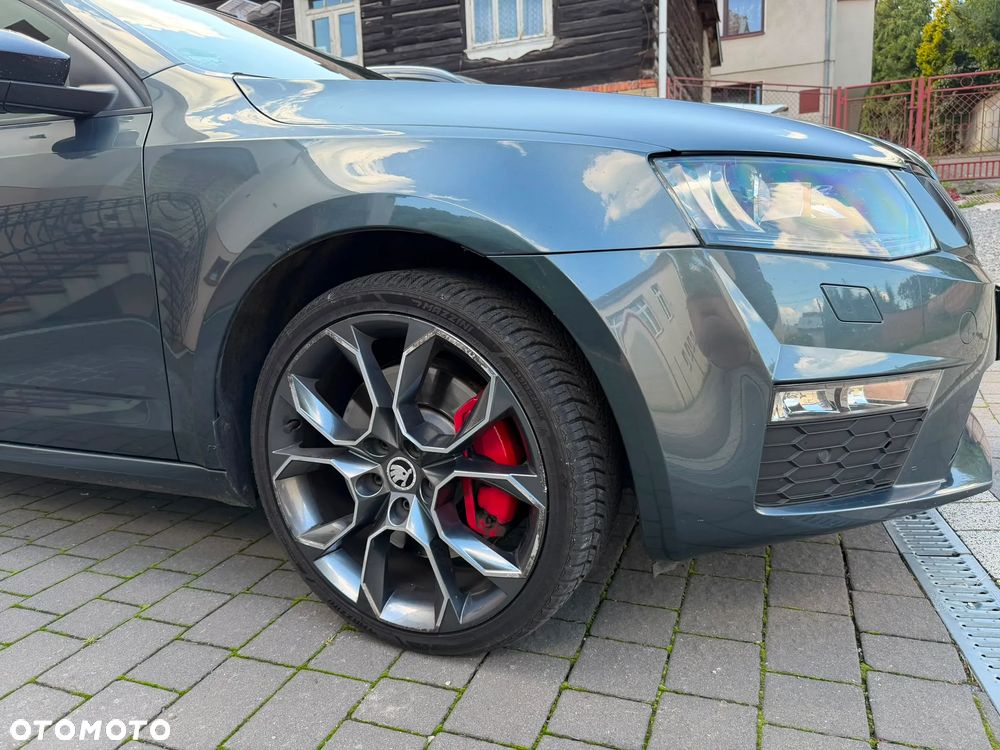 Skoda Octavia 2.0 TDI RS DSG - 13