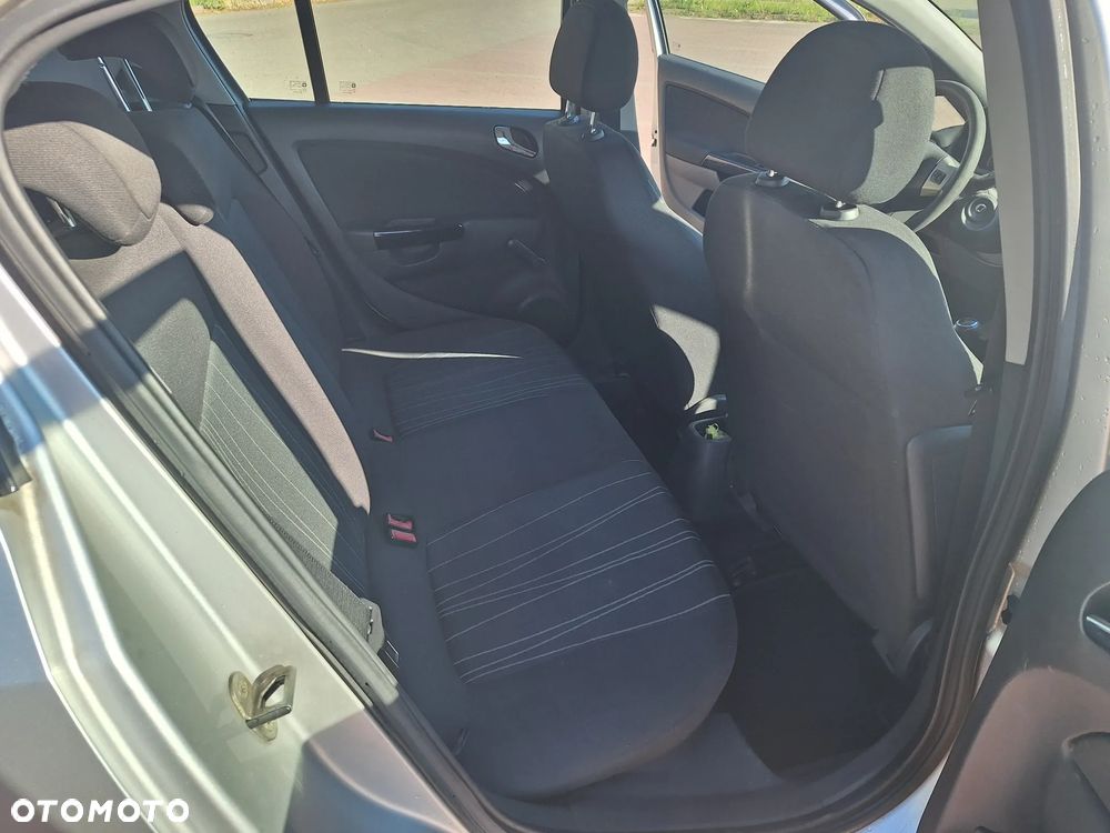 Opel Corsa 1.2 16V - 18