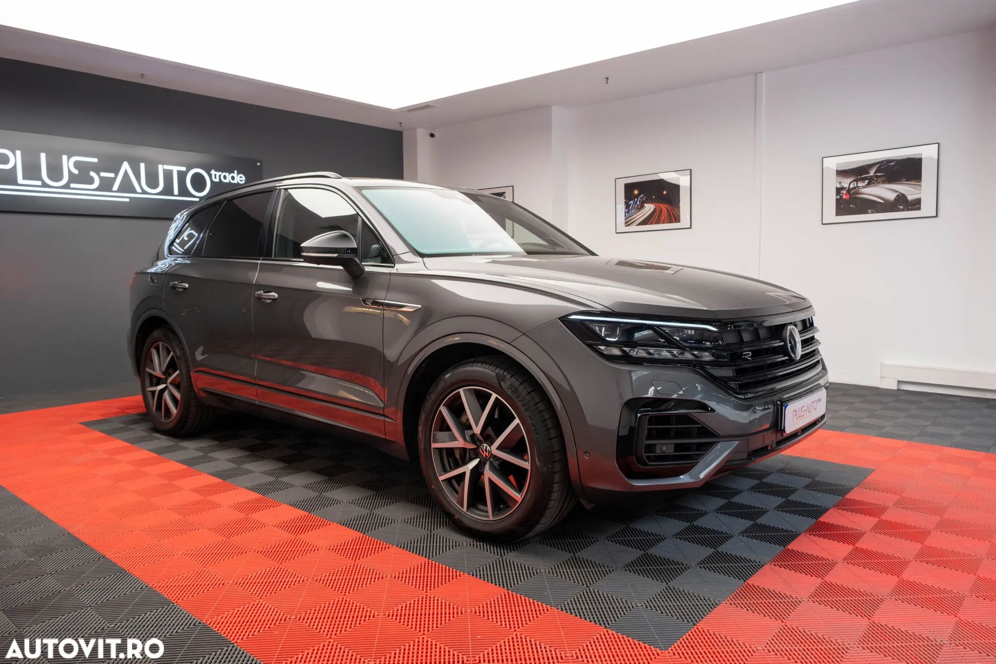 Volkswagen Touareg V6 TSI eHybrid PHEV R - 1
