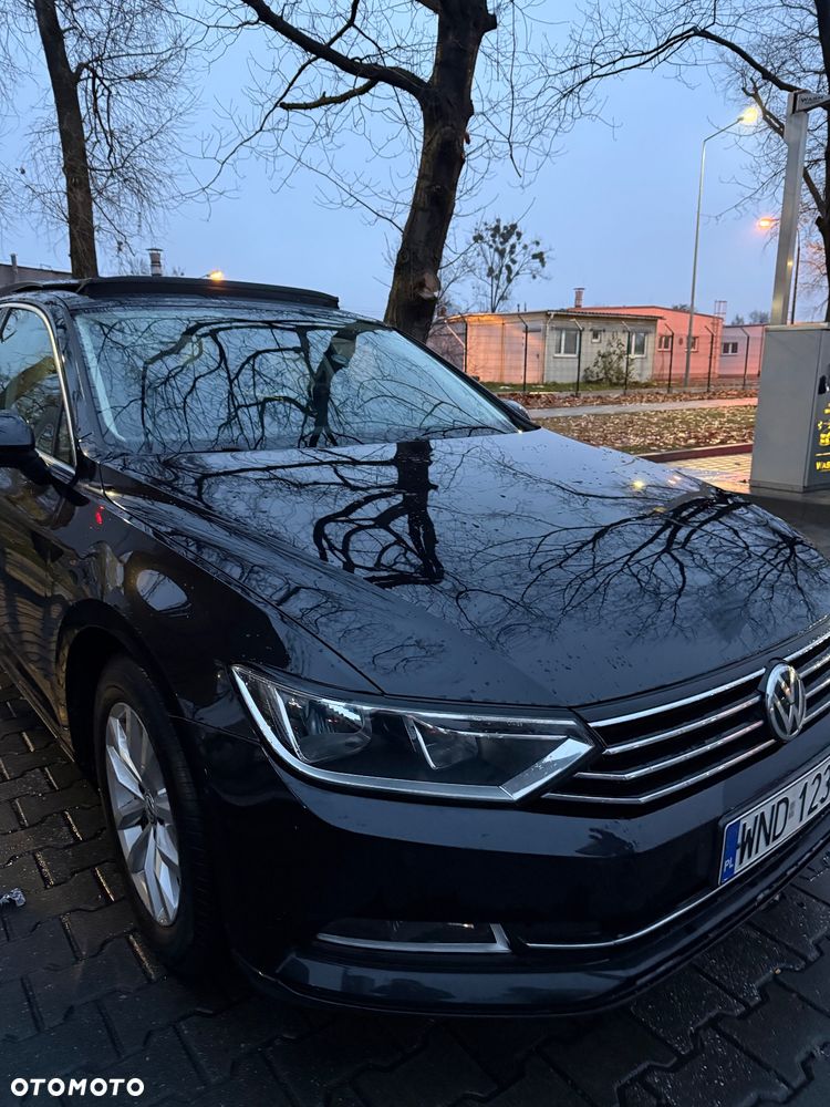 Volkswagen Passat 1.6 TDI SCR DSG Comfortline - 4