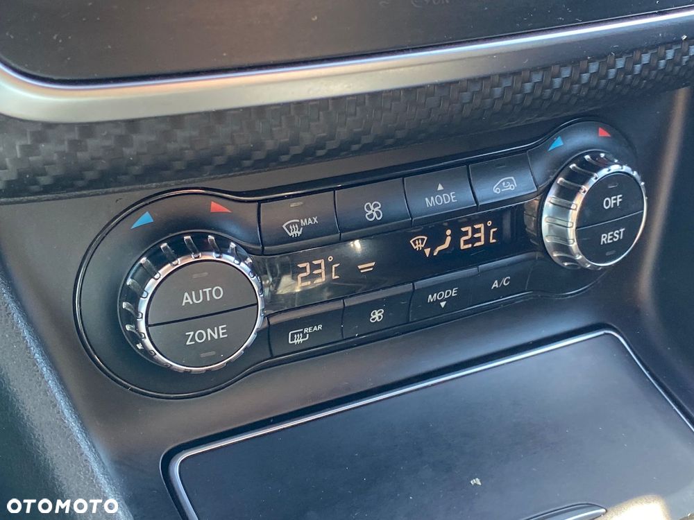 Mercedes-Benz Klasa A AMG 45 4Matic AMG Speedshift 7G-DCT - 22