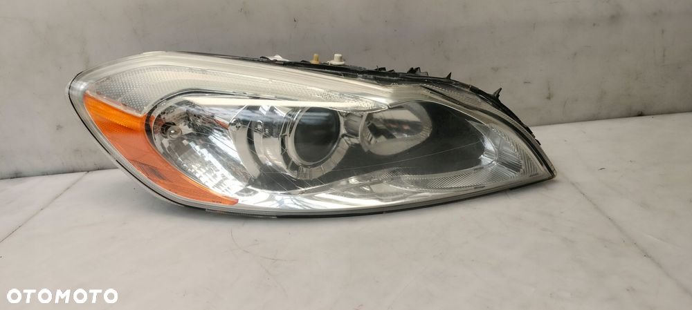 lampa prawa volvo c70 ii lift usa 31299759 - 1