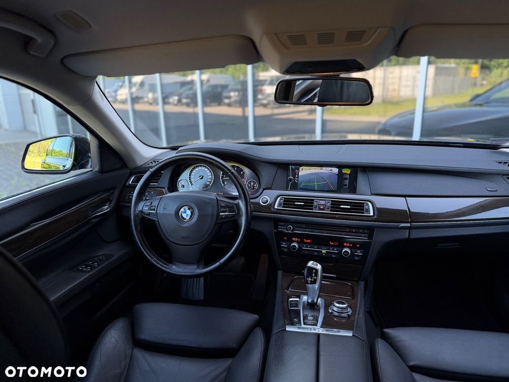 BMW Seria 7 730d - 8