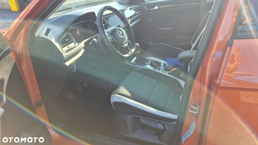 Volkswagen T-Roc 1.5 TSI GPF ACT Premium - 6