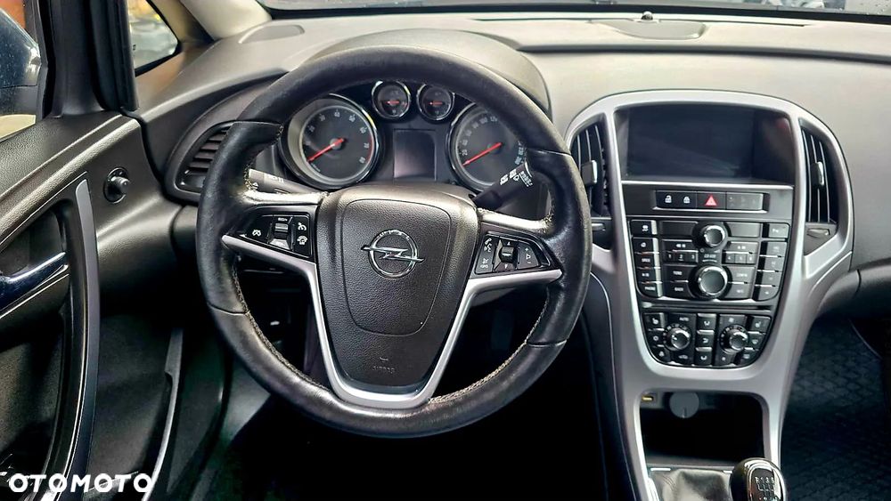 Opel Astra 1.4 Turbo Sports Tourer Innovation - 12