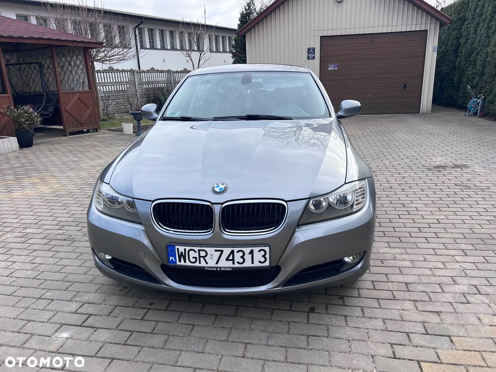 BMW Seria 3 318i Edition Exclusive - 8
