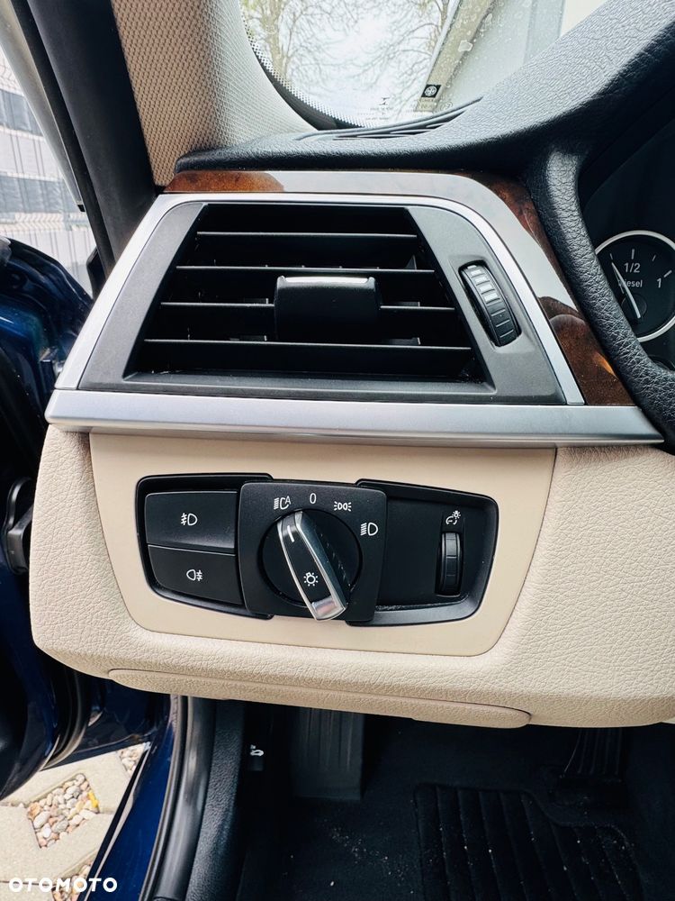 BMW Seria 3 318d Sport Line - 13