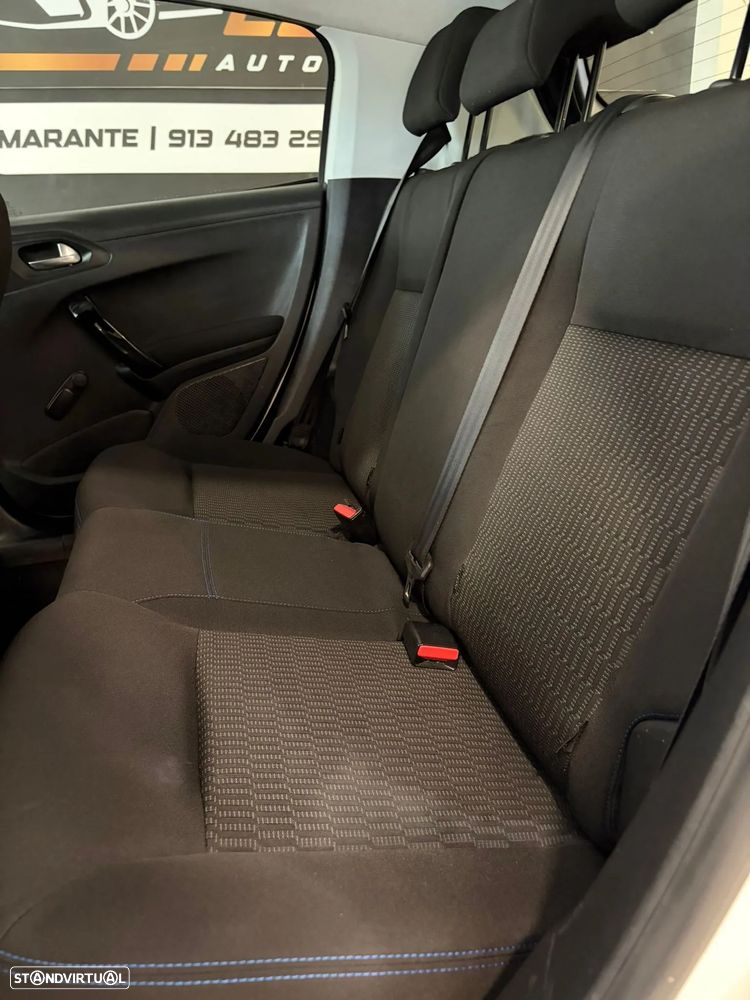 Peugeot 208 1.6 BlueHDi Style - 9
