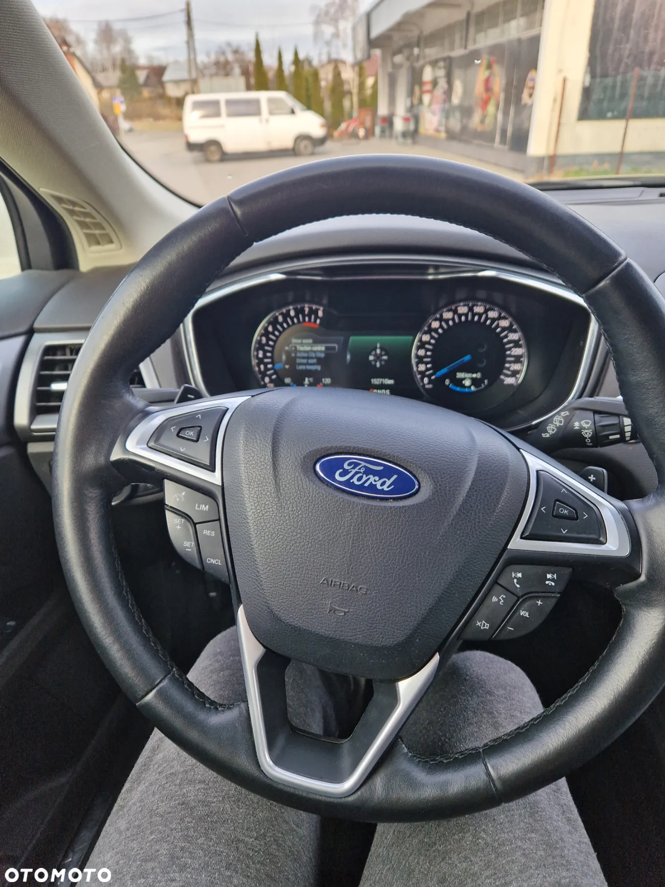 Ford Mondeo 2.0 EcoBoost Titanium - 10
