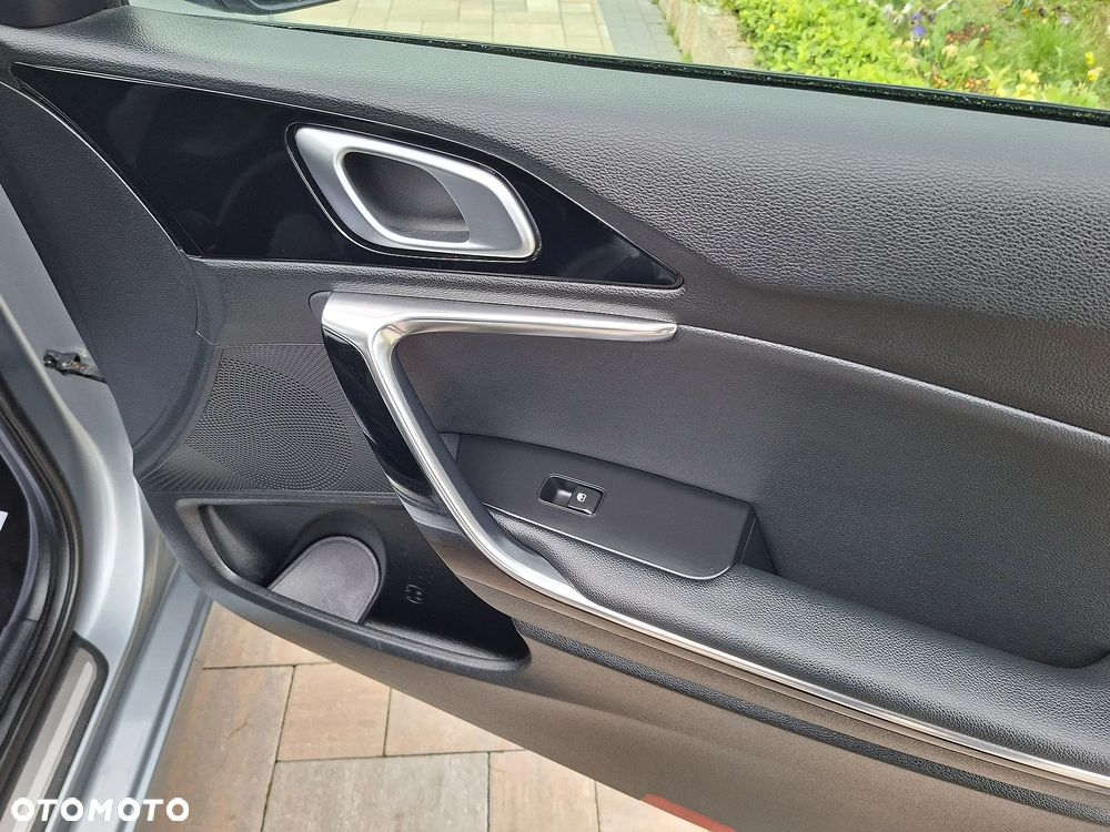 Kia Ceed 1.6 CRDi DCT GT Line - 24