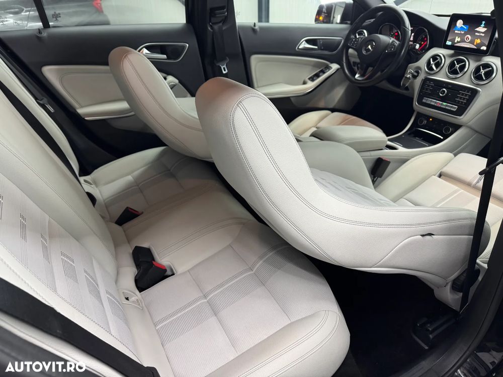 Mercedes-Benz A 200 d 7G-DCT AMG Line - 17