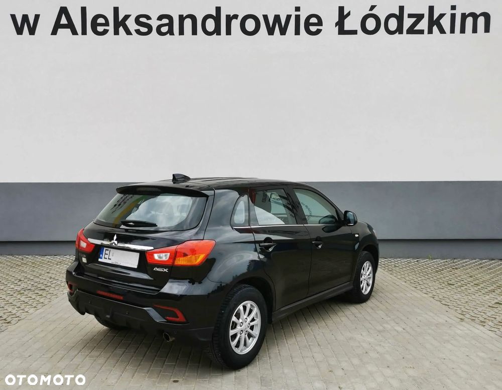 Mitsubishi ASX - 5