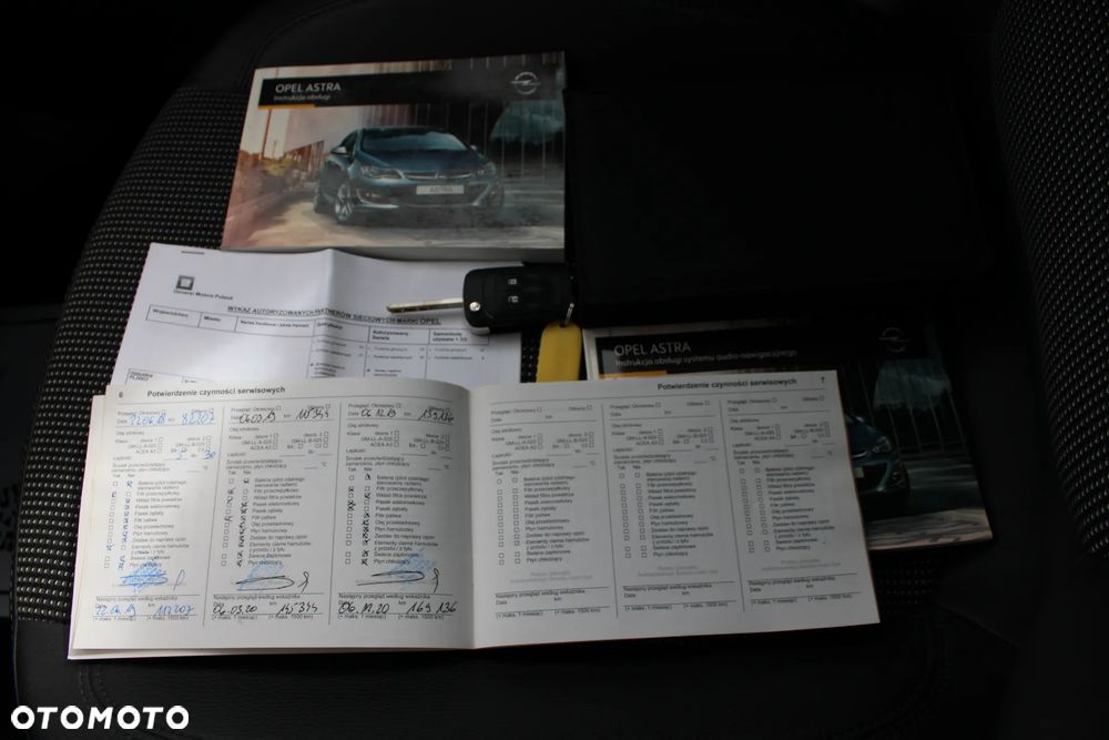 Opel Astra 2.0 CDTI Cosmo - 19