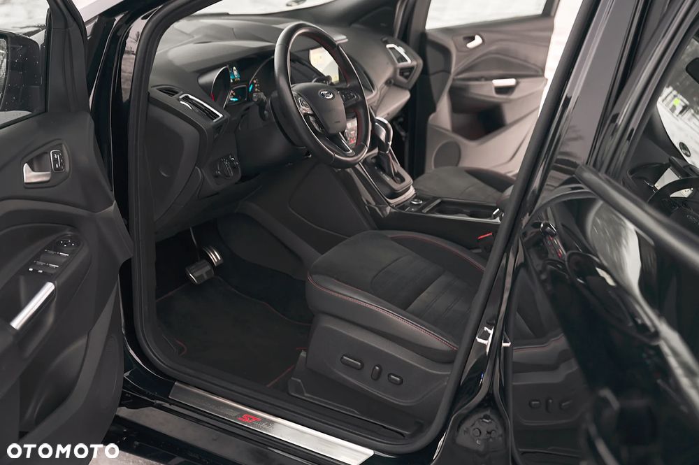 Ford Kuga 2.0 TDCi AWD ST-Line Black - 19