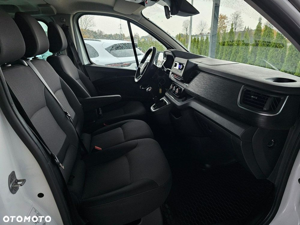 Renault Trafic - 25