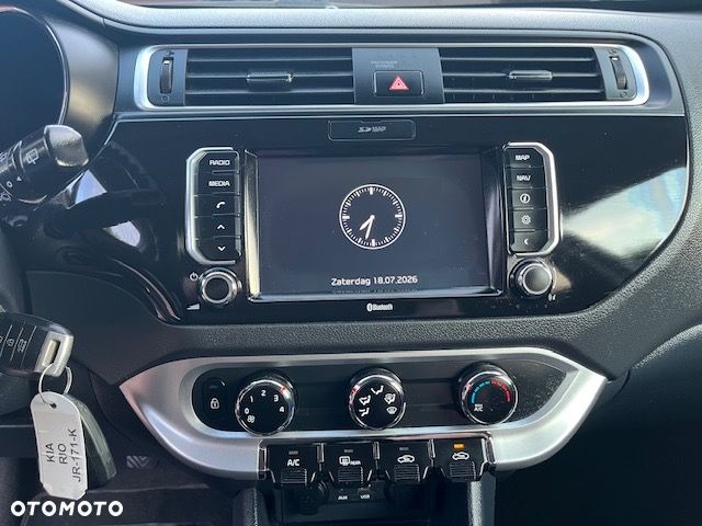 Kia Rio 1.2 Attract - 18