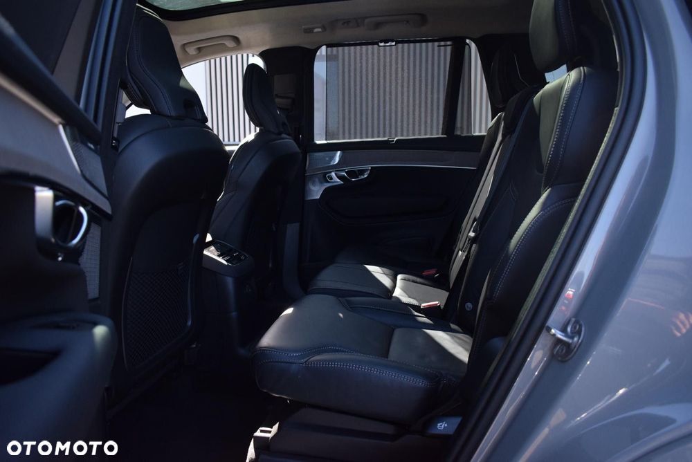 Volvo XC 90 - 24