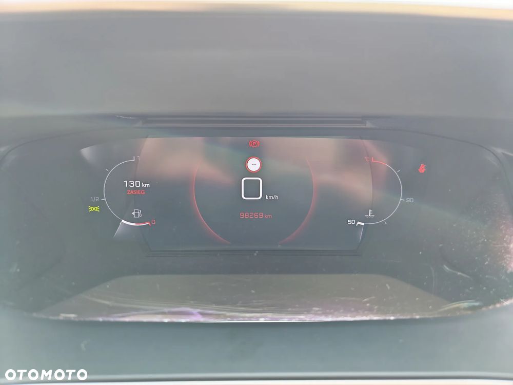 Peugeot 2008 - 11
