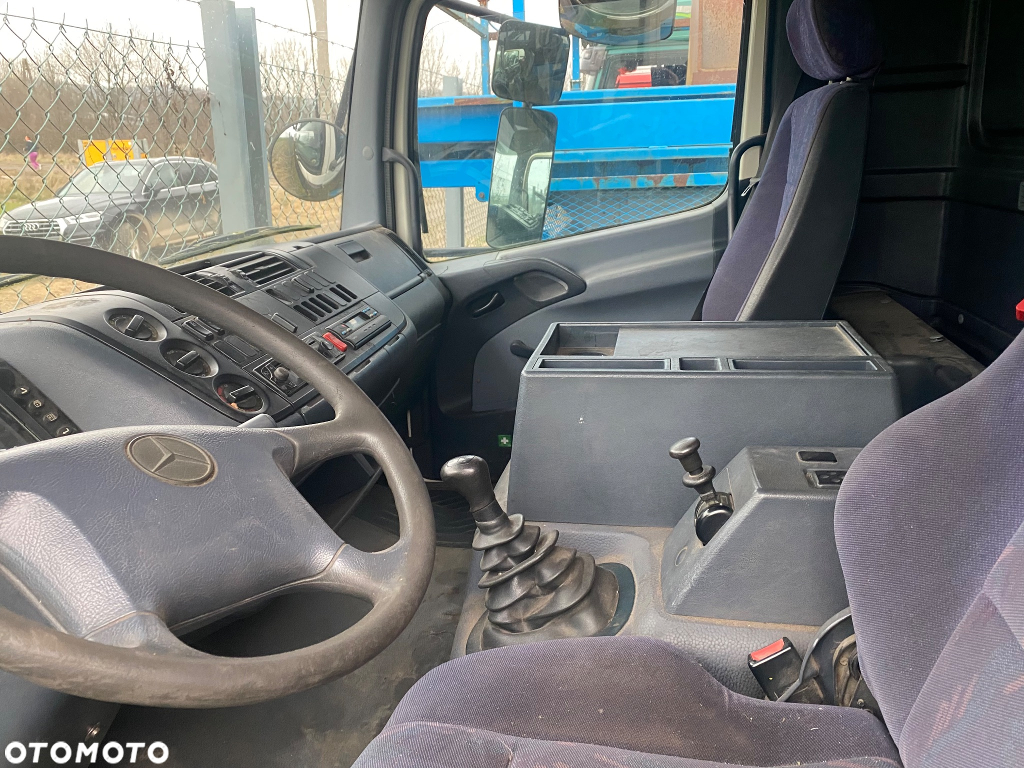 Kabina Mercedes Atego Axor - 13