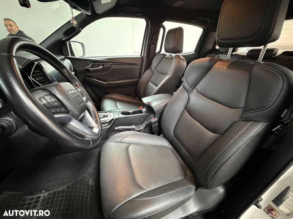 Isuzu D-Max 1.9 DSL 4x4 Double Cab AT Executive - 8