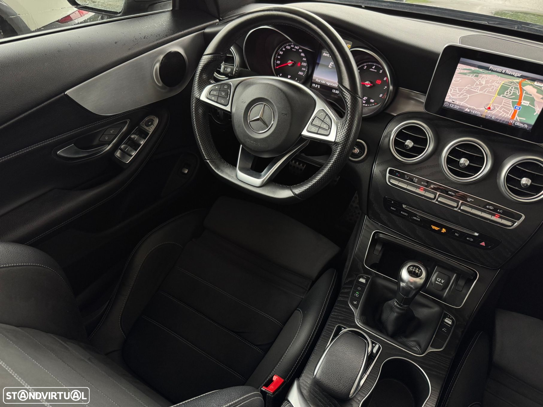 Mercedes-Benz C 180 AMG Line - 25