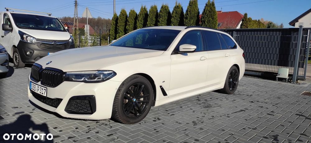 BMW Seria 5 530i Touring M Sport Edition - 6