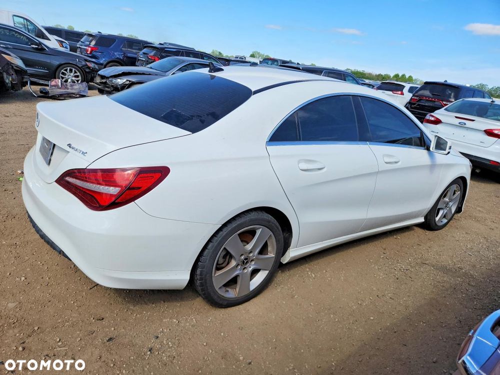 Mercedes-Benz CLA 250 4Matic 7G-DCT - 4
