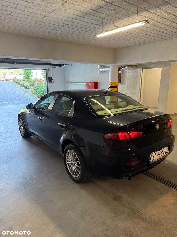 Alfa Romeo 159 - 8