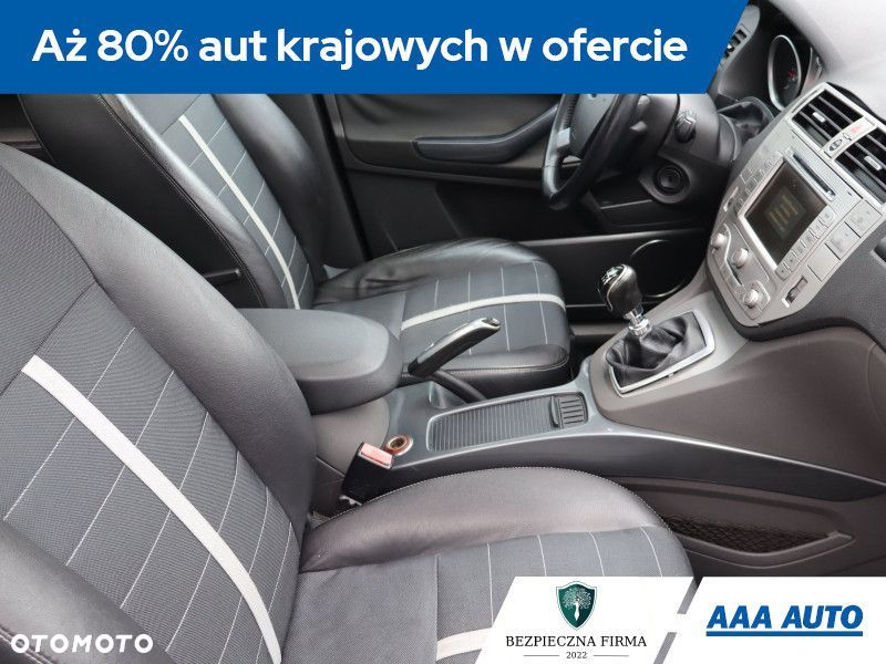 Ford Kuga - 11