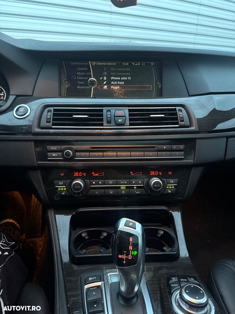 BMW Seria 5 520d Aut. - 10