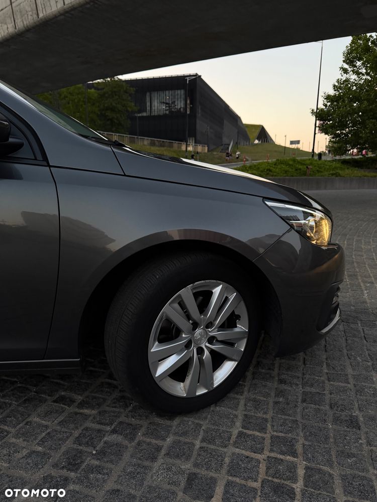Peugeot 308 1.5 BlueHDi Allure S&S EAT8 - 11