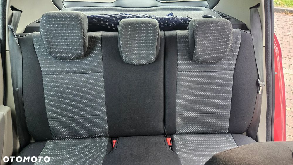 Renault Clio - 16