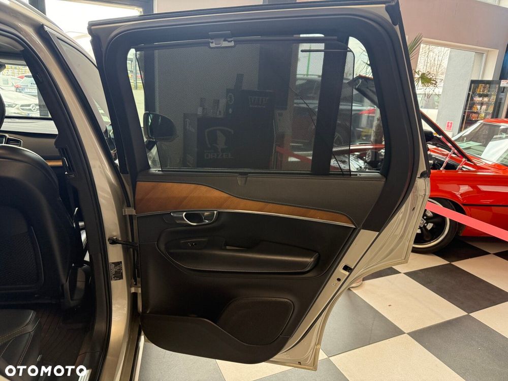Volvo XC 90 - 17