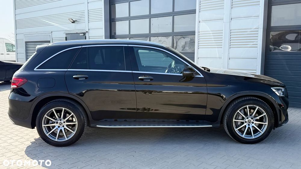 Mercedes-Benz GLC 300 d 4Matic 9G-TRONIC AMG Line - 7