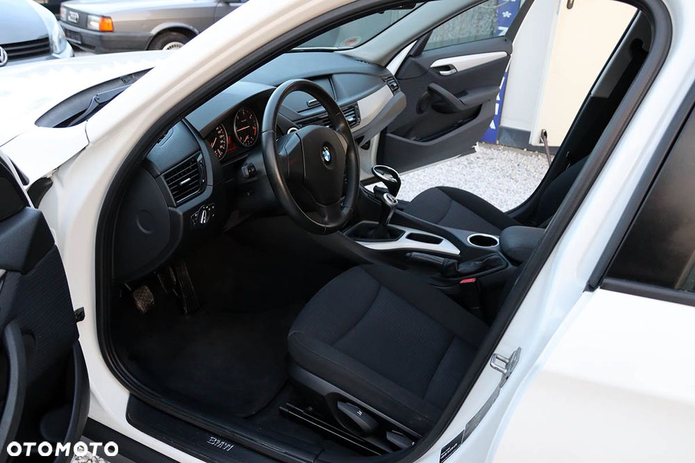 BMW X1 sDrive18d xLine - 21