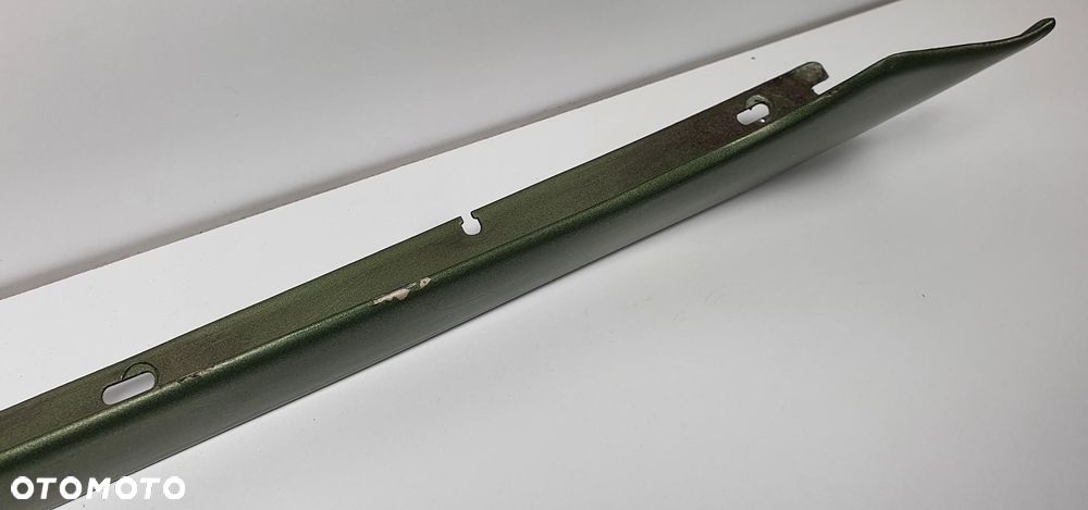 LISTWA SZYBY CZOŁOWE PRAWA 876 MERCEDES W126 - 2