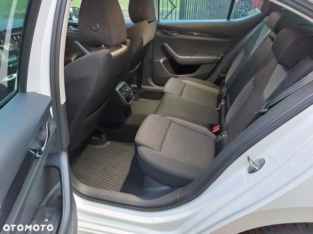 Skoda Octavia - 8