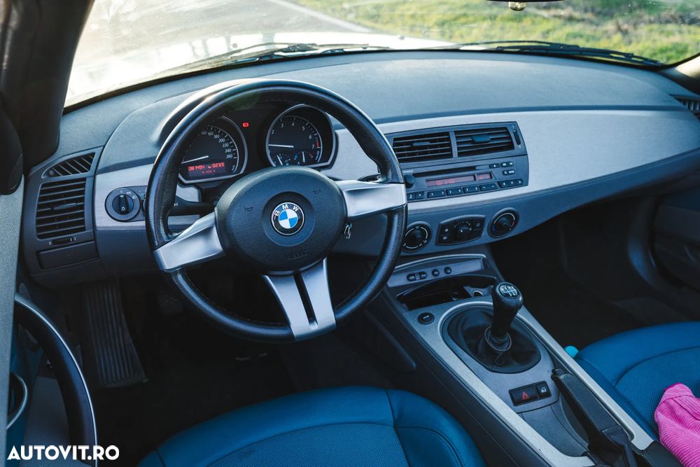 BMW Z4 2.5i - 12