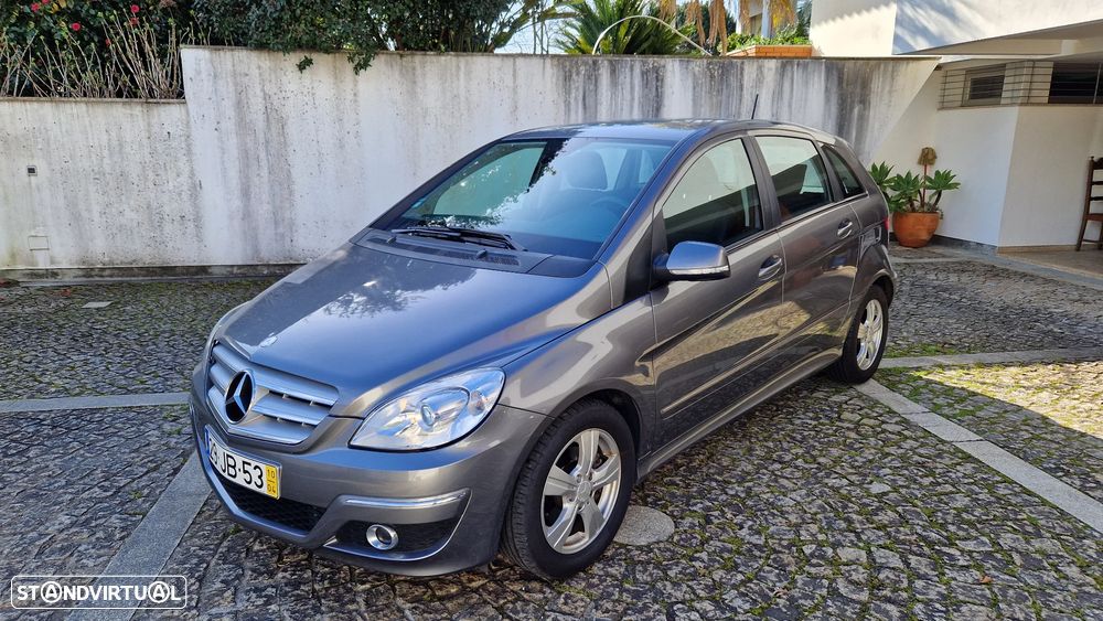 Mercedes-Benz B 200 CDI - 1