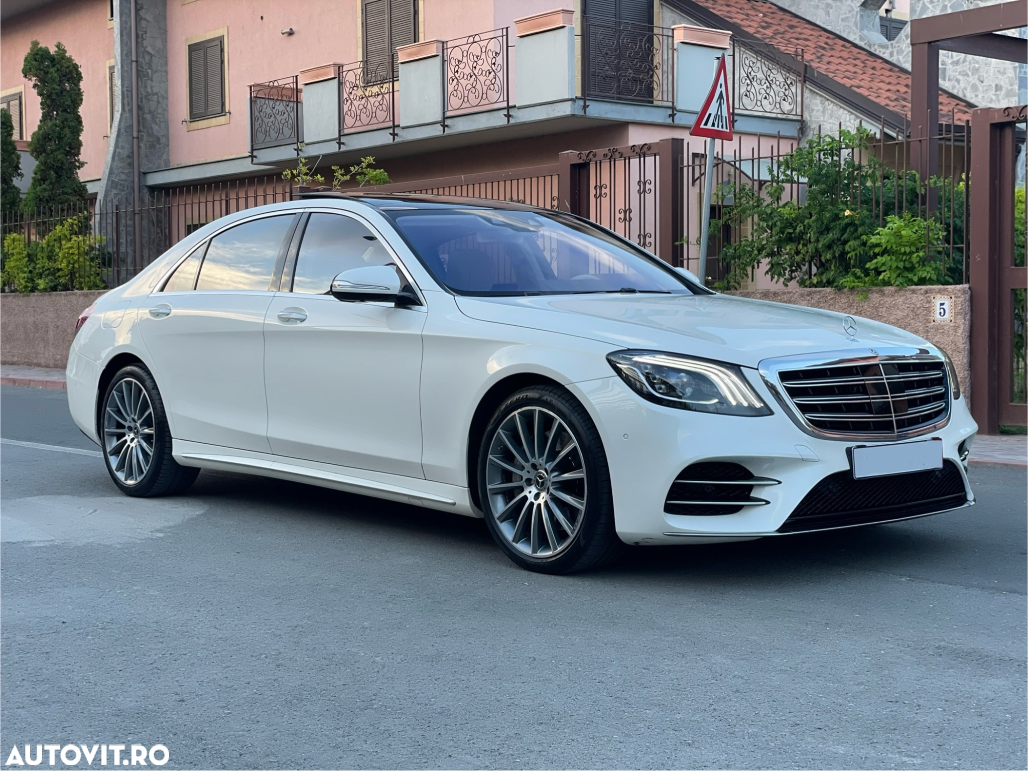 Mercedes-Benz S 560 L 4Matic 9G-TRONIC - 3