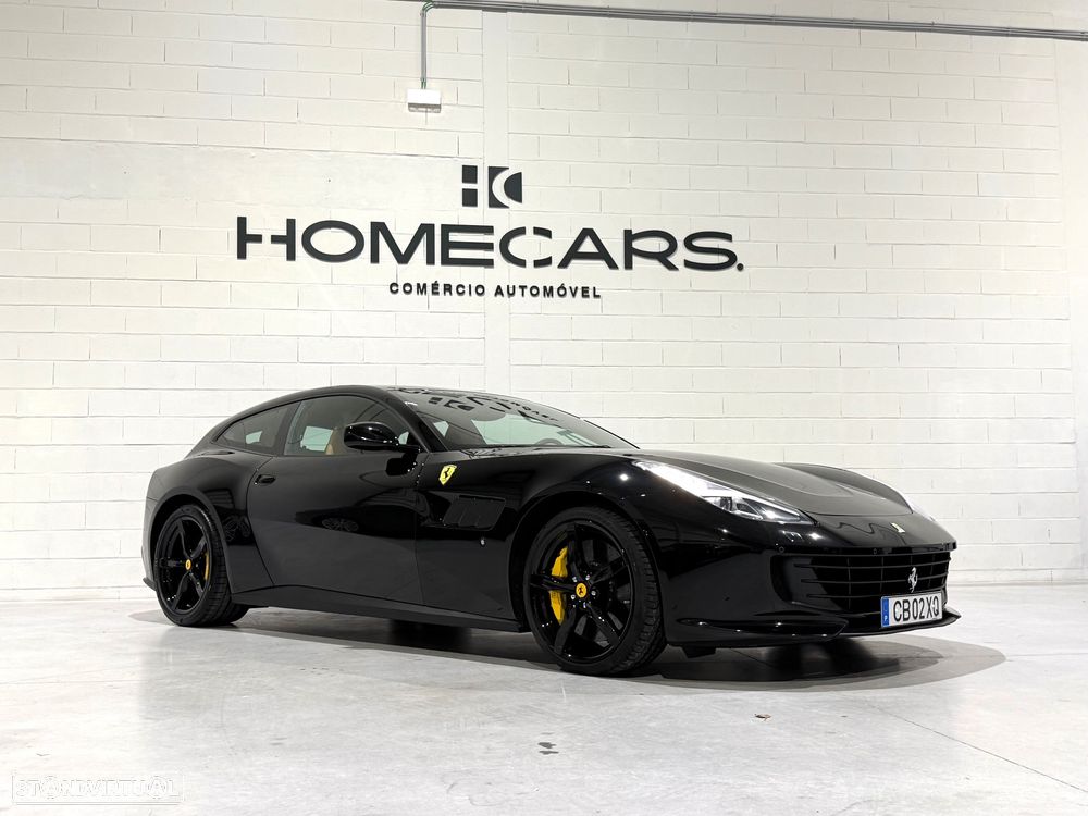 Ferrari GTC4 Lusso - 21