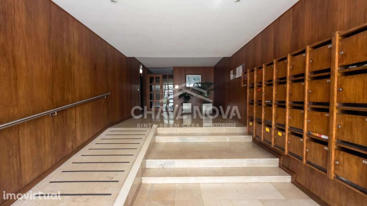 T2 c/ Vistas Mar e Lugar de Garagem em Ramalde - Grande imagem: 2/27